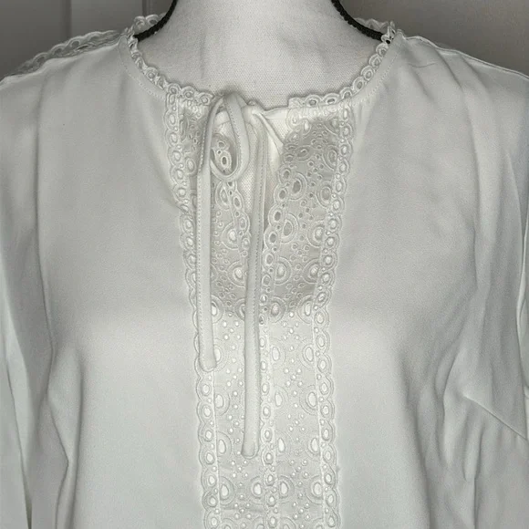 Cece Eyelet Trim Moss Crepe Top - Picture 5 of 8